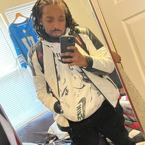 Meet your Posher, Jason